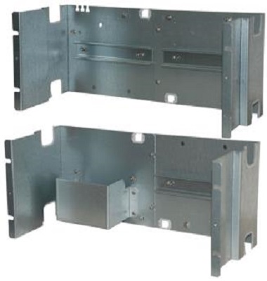 Mounting plate for 19 inch racks